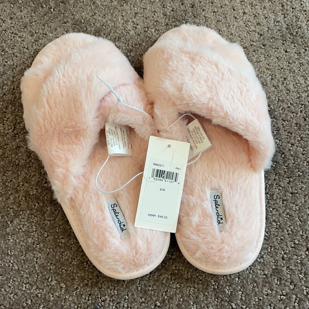 Splendid faux fur slippers